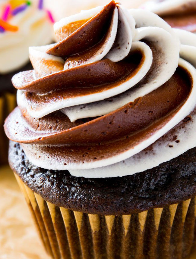 Article-size_cupcakes_4